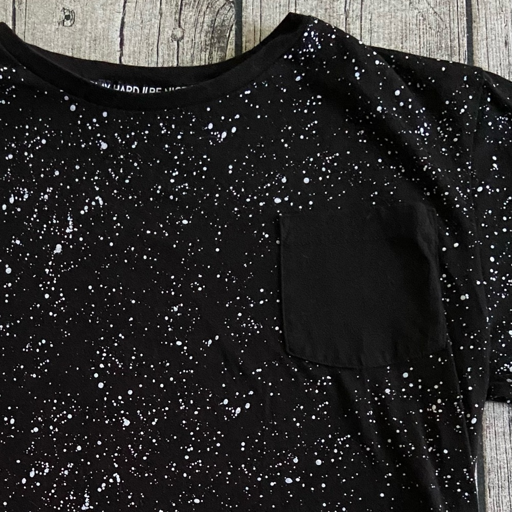 Youth crew neck short sleeve tee. Black with white spots. Boys size XL.